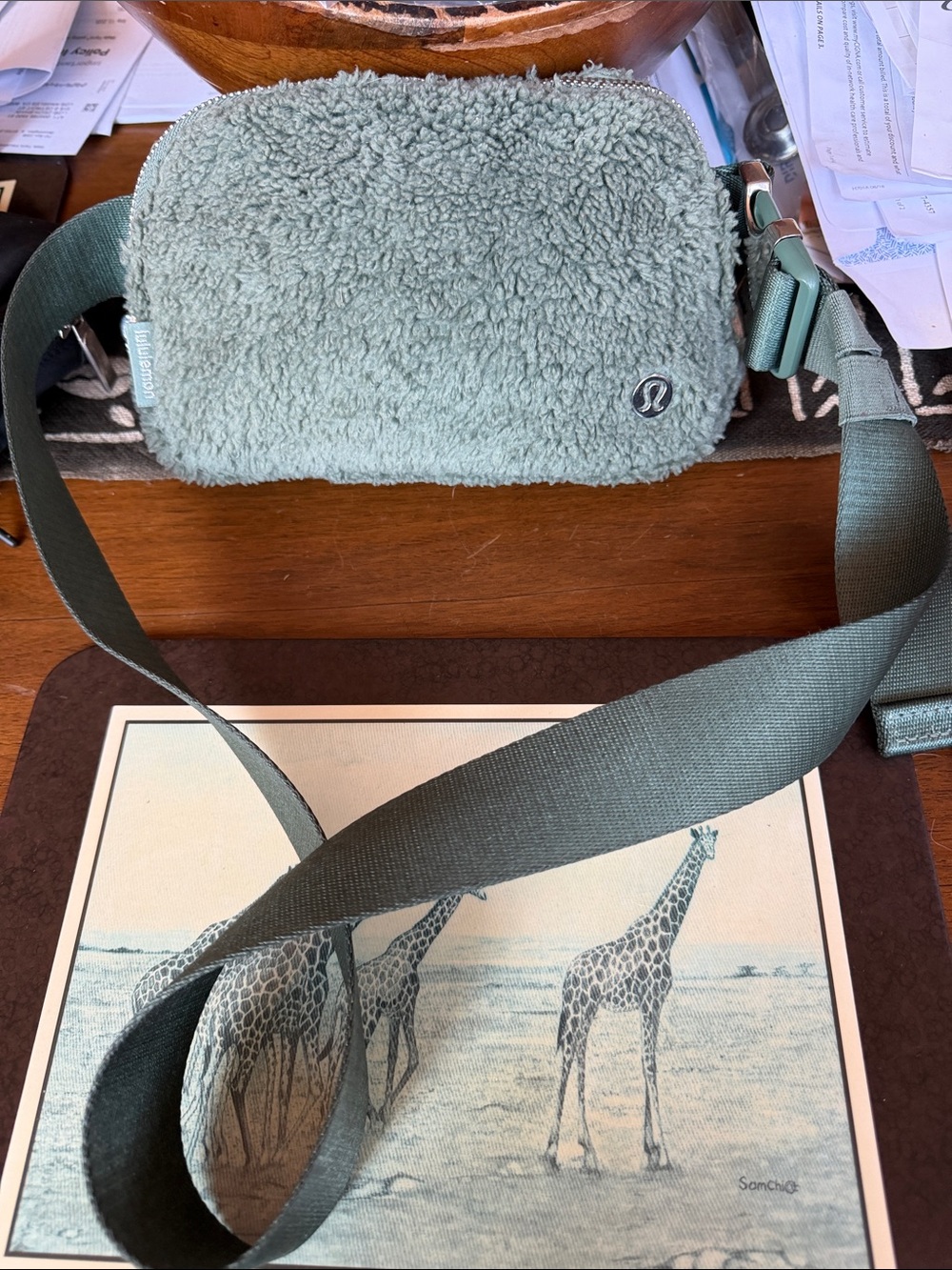 “LULULEMON” Everywhere Fleece Belt Bag